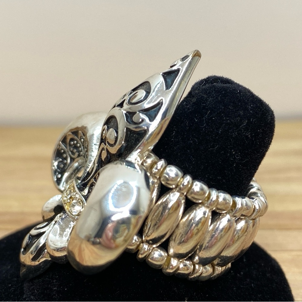 Fleur De Lis Ring - Picture 3 of 3